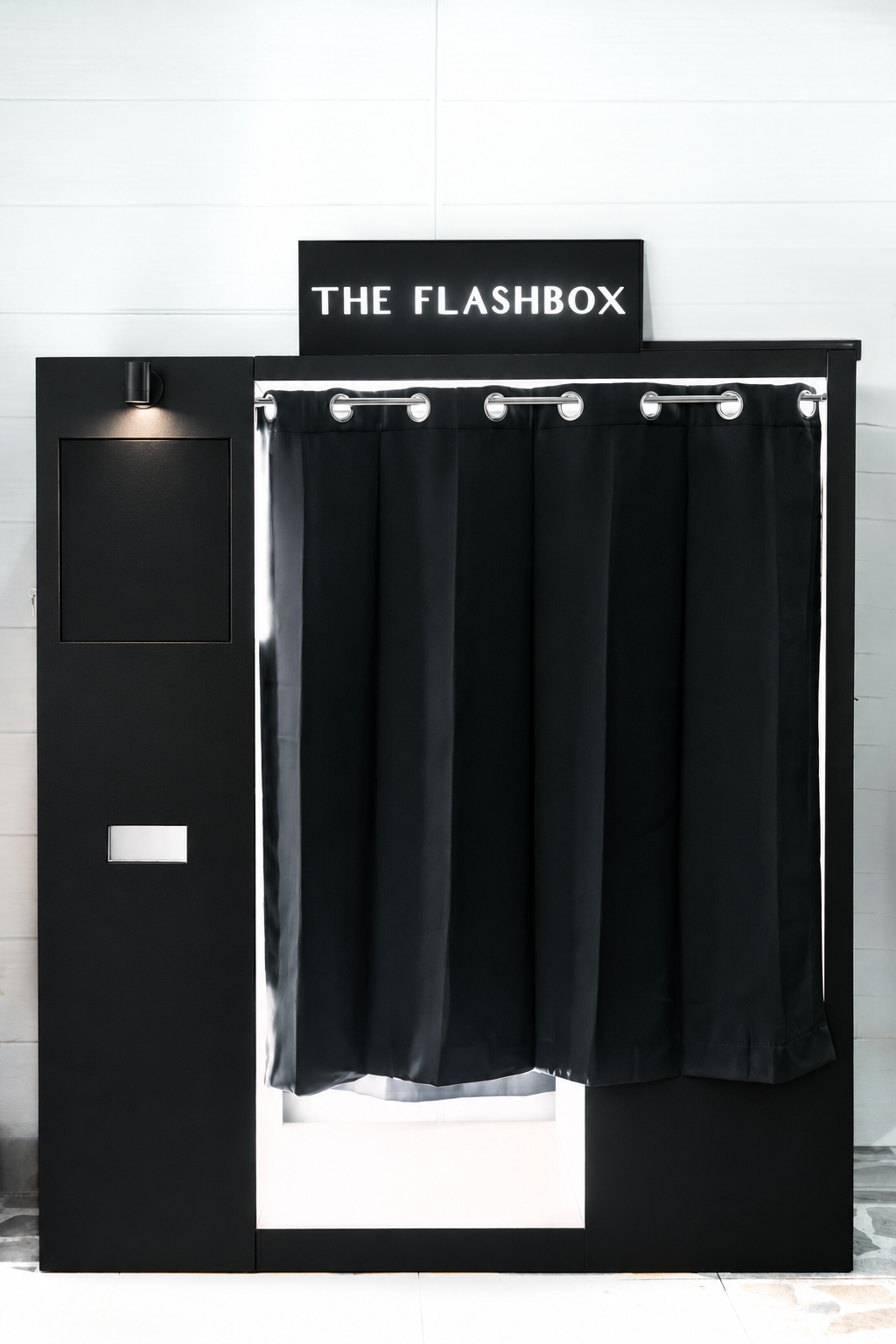 The Flashbox booth in its black finish